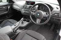 BMW 2シリーズ 220i ｸｰﾍﾟMｽﾎﾟｰﾂ 衝突軽減ﾌﾞﾚｰｷ 車線逸脱警告 歩行者警告 ﾌﾞﾚｰｷ付ｸﾙｺﾝ ﾀｯﾁﾊﾟｯﾄﾞ対応HDDﾅﾋﾞBｶﾒﾗ 専用ｴｱﾛ 17AW ｼ-ﾄﾒﾓﾘ- ｽﾏｰﾄｷｰ 直噴ﾀｰﾎﾞ8速AT ﾐﾗｰETC Bluetooth接続 2年保証