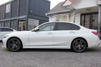 BMW 3シリーズ 320i Mｽﾎﾟｰﾂ ｺﾝﾌｫｰﾄ&ﾃﾞﾋﾞｭｰP 真珠色 ｻﾝﾙｰﾌ ﾋｰﾀｰ黒革 ｵﾌﾟｼｮﾝ19AW LEDﾍｯﾄﾞﾗｲﾄ DｱｼｽﾄPRO 追従ACC ｽﾃｱﾘﾝｸﾞ&ﾚｰﾝｱｼｽﾄ BMWﾗｲﾌﾞｺｯｸﾋﾟｯﾄ 電動ﾄﾗﾝｸ ｱｯﾌﾟﾙｶｰﾌﾟﾚｲ HDDﾅﾋﾞﾜｲﾔﾚｽ充電 Hifiｽﾋﾟｰｶｰ 2年保証