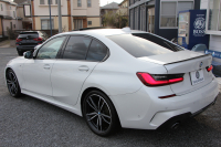 BMW 3シリーズ 320i Mｽﾎﾟｰﾂ ｺﾝﾌｫｰﾄ&ﾃﾞﾋﾞｭｰP 真珠色 ｻﾝﾙｰﾌ ﾋｰﾀｰ黒革 ｵﾌﾟｼｮﾝ19AW LEDﾍｯﾄﾞﾗｲﾄ DｱｼｽﾄPRO 追従ACC ｽﾃｱﾘﾝｸﾞ&ﾚｰﾝｱｼｽﾄ BMWﾗｲﾌﾞｺｯｸﾋﾟｯﾄ 電動ﾄﾗﾝｸ ｱｯﾌﾟﾙｶｰﾌﾟﾚｲ HDDﾅﾋﾞﾜｲﾔﾚｽ充電 Hifiｽﾋﾟｰｶｰ 2年保証