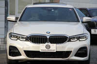 BMW 3シリーズ 320i Mｽﾎﾟｰﾂ ｺﾝﾌｫｰﾄ&ﾃﾞﾋﾞｭｰP 真珠色 ｻﾝﾙｰﾌ ﾋｰﾀｰ黒革 ｵﾌﾟｼｮﾝ19AW LEDﾍｯﾄﾞﾗｲﾄ DｱｼｽﾄPRO 追従ACC ｽﾃｱﾘﾝｸﾞ&ﾚｰﾝｱｼｽﾄ BMWﾗｲﾌﾞｺｯｸﾋﾟｯﾄ 電動ﾄﾗﾝｸ ｱｯﾌﾟﾙｶｰﾌﾟﾚｲ HDDﾅﾋﾞﾜｲﾔﾚｽ充電 Hifiｽﾋﾟｰｶｰ 2年保証