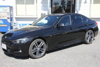 BMW 3シリーズ 320d Mｽﾎﾟｰﾂ ｴﾃﾞｨｼｮﾝｼｬﾄﾞｰ 特別仕様車 ﾋｰﾀｰ黒革 液晶ﾒｰﾀｰ 19AW ﾀﾞｰｸLEDﾍｯﾄﾞﾗｲﾄ&ﾃｰﾙ ﾀｯﾁ画面HDDﾅﾋﾞ追従ACC ﾚｰﾝﾁｪﾝｼﾞ警告 衝突軽減ﾌﾞﾚｰｷ 車線逸脱警告 歩行者警告 2年保証
