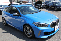 BMW 1シリーズ M135i Xdrive ﾃﾞﾋﾞｭｰP 4WD 1ｵｰﾅ 306馬力 Mｽﾎﾟｰﾂｼｰﾄ ｱﾀﾞﾌﾟﾃｨﾌﾞｻｽ Mｼｰﾄﾍﾞﾙﾄ ｼｰﾄﾋｰﾀｰ ｺﾝﾌｫｰﾄP ﾗｲﾌﾞｺｯｸﾋﾟｯﾄ 追ACC 電動ﾄﾗﾝｸ ｱｯﾌﾟﾙｶｰﾌﾟﾚｲ対応 純正ﾅﾋﾞPｱｼｽﾄ LEDﾍｯﾄﾞﾗｲﾄ ﾚｰﾝC警告 衝突軽減ﾌﾞﾚｰｷ ｽﾏｰﾄｷｰ 2年保証