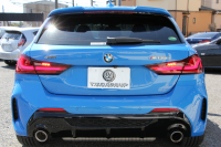 BMW 1シリーズ M135i Xdrive ﾃﾞﾋﾞｭｰP 4WD 1ｵｰﾅ 306馬力 Mｽﾎﾟｰﾂｼｰﾄ ｱﾀﾞﾌﾟﾃｨﾌﾞｻｽ Mｼｰﾄﾍﾞﾙﾄ ｼｰﾄﾋｰﾀｰ ｺﾝﾌｫｰﾄP ﾗｲﾌﾞｺｯｸﾋﾟｯﾄ 追ACC 電動ﾄﾗﾝｸ ｱｯﾌﾟﾙｶｰﾌﾟﾚｲ対応 純正ﾅﾋﾞPｱｼｽﾄ LEDﾍｯﾄﾞﾗｲﾄ ﾚｰﾝC警告 衝突軽減ﾌﾞﾚｰｷ ｽﾏｰﾄｷｰ 2年保証