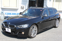 BMW 3シリーズ 320i ﾂｰﾘﾝｸﾞｴｸｽｸﾙｰｼﾌﾞｽﾎﾟｰﾂ 特別仕様車 限定320台 追従ACC HUD ﾋｰﾀｰ茶革 衝突軽減ﾌﾞﾚｰｷ 車線逸脱警告 歩行者警告 ﾀｯﾁﾊﾟｯﾄﾞ対応HDDﾅﾋﾞBluetoothｵｰﾃﾞｨｵ Bｶﾒﾗ ｽﾏｰﾄｷｰ  ﾊﾟﾄﾞﾙｼﾌﾄ 専用ｴｱﾛ 19AW ﾐﾗｰETC ｽﾏｰﾄｵｰﾌﾟﾝ ｼｰﾄﾒﾓﾘｰ 2年保証