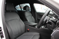 BMW 5シリーズ 540i Mｽﾎﾟｰﾂ 走行6000km 直6ﾀｰﾎﾞ340馬力 ｺﾝﾌｫｰﾄ&ｲﾉﾍﾞｰｼｮﾝP 全ﾋｰﾀｰ黒革 ﾏｯｻｰｼﾞﾍﾞﾝﾁﾚｰﾀｰ ﾃﾞｨｽﾌﾟﾚｲｷｰ&ﾘﾓｰﾄﾊﾟｰｷﾝｸﾞｼﾞｪｽﾁｬｰC 置くだけ充電 液晶ﾒｰﾀｰ HUD 追ACC LEDﾍｯﾄﾞﾗｲﾄ ﾀｯﾁ画面ﾅﾋﾞTV 2年保証