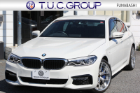 BMW 5シリーズ 540i Mｽﾎﾟｰﾂ 走行6000km 直6ﾀｰﾎﾞ340馬力 ｺﾝﾌｫｰﾄ&ｲﾉﾍﾞｰｼｮﾝP 全ﾋｰﾀｰ黒革 ﾏｯｻｰｼﾞﾍﾞﾝﾁﾚｰﾀｰ ﾃﾞｨｽﾌﾟﾚｲｷｰ&ﾘﾓｰﾄﾊﾟｰｷﾝｸﾞｼﾞｪｽﾁｬｰC 置くだけ充電 液晶ﾒｰﾀｰ HUD 追ACC LEDﾍｯﾄﾞﾗｲﾄ ﾀｯﾁ画面ﾅﾋﾞTV 2年保証