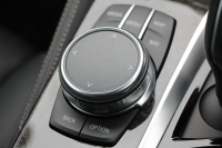 BMW 5シリーズ 540i Mｽﾎﾟｰﾂ 走行6000km 直6ﾀｰﾎﾞ340馬力 ｺﾝﾌｫｰﾄ&ｲﾉﾍﾞｰｼｮﾝP 全ﾋｰﾀｰ黒革 ﾏｯｻｰｼﾞﾍﾞﾝﾁﾚｰﾀｰ ﾃﾞｨｽﾌﾟﾚｲｷｰ&ﾘﾓｰﾄﾊﾟｰｷﾝｸﾞｼﾞｪｽﾁｬｰC 置くだけ充電 液晶ﾒｰﾀｰ HUD 追ACC LEDﾍｯﾄﾞﾗｲﾄ ﾀｯﾁ画面ﾅﾋﾞTV 2年保証