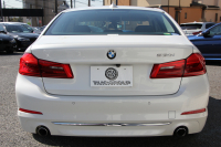 BMW 5シリーズ 530i ﾗｸﾞｼﾞｭｱﾘｰ ｲﾉﾍﾞｰｼｮﾝP 1ｵｰﾅ 真珠色 HUD ﾃﾞｨｽﾌﾟﾚｲｷｰ ﾘﾓｰﾄﾊﾟｰｷﾝｸﾞｼﾞｪｽﾁｬｰC 全ﾋｰﾀｰ黒革 追従ACC ｽﾃｱﾘﾝｸﾞｻﾎﾟｰﾄ LEDﾍｯﾄﾞﾗｲﾄ ｵｰﾄﾊｲﾋﾞｰﾑ ﾀｯﾁ画面HDDﾅﾋﾞTV 360度ｶﾒﾗ 電動ﾄﾗﾝｸ PDC緊急ﾌﾞﾚｰｷ 2年保証
