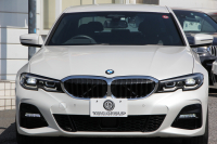 BMW 3シリーズ 320i Mｽﾎﾟｰﾂ ﾊｲﾗｲﾝ ｺﾝﾌｫｰﾄP 1ｵｰﾅ ﾋｰﾀｰ黒革 ﾗﾝﾊﾞｰｻﾎﾟｰﾄ ｵﾌﾟｼｮﾝ19AW 電動ﾄﾗﾝｸ Hifiｽﾋﾟｰｶｰ HUD 真珠色 BMWﾗｲﾌﾞｺｯｸﾋﾟｯﾄ 置くだけ充電 LEDﾍｯﾄﾞﾗｲﾄ ｱﾝﾋﾞｴﾝﾄﾗｲﾄ 追従ACC ｽﾃｱﾘﾝｸﾞｻﾎﾟｰﾄ ｱｯﾌﾟﾙｶｰﾌﾟﾚｲ ﾀｯﾁ画面ﾅﾋﾞ2年保証
