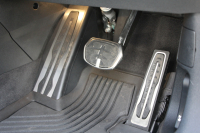 BMW 1シリーズ M135i Xdrive ﾃﾞﾋﾞｭｰP 4WD ﾊﾟﾉﾗﾏｻﾝﾙｰﾌ ﾋｰﾀｰ黒革 Mｽﾎﾟｰﾂｼｰﾄ ｵﾌﾟｼｮﾝ18AW 306馬力 ｱﾀﾞﾌﾟﾃｨﾌﾞｻｽ Mｼｰﾄﾍﾞﾙﾄ ｺﾝﾌｫｰﾄP ﾗｲﾌﾞｺｯｸﾋﾟｯﾄ 追ACC 電動ﾄﾗﾝｸ ｱｯﾌﾟﾙｶｰﾌﾟﾚｲ 純正ﾅﾋﾞPｱｼｽﾄ LEDﾍｯﾄﾞﾗｲﾄ 衝突軽減ﾌﾞﾚｰｷ 2年保証