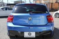 BMW 1シリーズ M135i ﾊﾟｰｷﾝｸﾞｻﾎﾟｰﾄP 320馬力 直6ﾀｰﾎﾞｱﾀﾞﾌﾟﾃｨﾌﾞMｻｽ 専用ﾌﾞﾚｰｷ iﾄﾞﾗｲﾌﾞHDDﾅﾋﾞDVD再生 ﾐｭｰｼﾞｯｸｻｰﾊﾞｰ Bluetoothｵｰﾃﾞｨｵ ﾊﾟﾄﾞﾙｼﾌﾄ 専用ﾌﾞﾚｰｷ 専用18AW 8速AT 専用ｴｱﾛ ｽﾏｰﾄｷｰ 2年保証