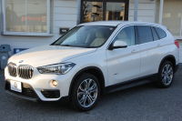 BMW X1 Sdrive18i ﾌｧｯｼｮﾆｽﾀ 限定車 真珠色 追従ACC ﾍﾞｰｼﾞｭ革 ｼｰﾄﾋｰﾀｰ 専用18AW Pｱｼｽﾄ ｺﾝﾌｫｰﾄP 電動ﾄﾗﾝｸ ｳｯﾄﾞﾊﾟﾈﾙ LEDﾍｯﾄﾞﾗｲﾄ HDDﾅﾋﾞBluetooth接続 ｽﾏｰﾄｷｰ ｽﾗｲﾃﾞｨﾝｸﾞﾘｱｼｰﾄ&ﾊﾞｯｸﾚｽﾄﾘﾘｰｽ 2年保証