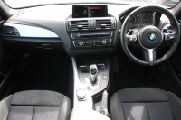 BMW 2シリーズ M235i ｸｰﾍﾟ1ｵｰﾅ Mﾊﾟﾌｫｰﾏﾝｽﾏﾌﾗｰ 3Dﾃﾞｻﾞｲﾝﾌﾛﾝﾄｽﾎﾟｲﾗｰ 直6ﾀｰﾎﾞ326馬力 可変Mｻｽ 専用ﾌﾞﾚｰｷ 18AW 衝突軽減ﾌﾞﾚｰｷ 車線逸脱警告 歩行者警告 ﾌﾞﾚｰｷ付ｸﾙｺﾝ Bｶﾒﾗ HDDﾅﾋﾞBluetooth接続 ｽﾏｰﾄｷｰ ﾊﾟﾄﾞﾙｼﾌﾄ 8速AT ECOPROﾓｰﾄﾞ2年保証