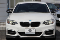 BMW 2シリーズ M235i ｸｰﾍﾟ1ｵｰﾅ Mﾊﾟﾌｫｰﾏﾝｽﾏﾌﾗｰ 3Dﾃﾞｻﾞｲﾝﾌﾛﾝﾄｽﾎﾟｲﾗｰ 直6ﾀｰﾎﾞ326馬力 可変Mｻｽ 専用ﾌﾞﾚｰｷ 18AW 衝突軽減ﾌﾞﾚｰｷ 車線逸脱警告 歩行者警告 ﾌﾞﾚｰｷ付ｸﾙｺﾝ Bｶﾒﾗ HDDﾅﾋﾞBluetooth接続 ｽﾏｰﾄｷｰ ﾊﾟﾄﾞﾙｼﾌﾄ 8速AT ECOPROﾓｰﾄﾞ2年保証