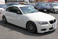 BMW 3シリーズ 325i ｸｰﾍﾟMｽﾎﾟｰﾂｴﾃﾞｨｼｮﾝ 限定車 最終直噴 1ｵｰﾅ 直6自然吸気 ﾋｰﾀｰ黒革 NEEZ19AW ｽﾊﾟｽﾌﾟ4本出しﾏﾌﾗｰ 3Dﾃﾞｻﾞｲﾝ車高調 MPerformanceﾌﾞﾚｰｷ HDDﾅﾋﾞﾌﾙｾｸﾞTV Bｶﾒﾗ LEDﾗｲﾄｴﾚﾒﾝﾄ ｽﾏｰﾄｷｰ ﾌﾞﾗｯｸｸﾞﾘﾙ ﾌﾛﾝﾄｽﾎﾟｲﾗｰ 2年保証