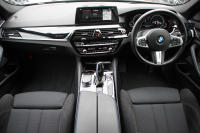 BMW 5シリーズ 523d ｴﾃﾞｨｼｮﾝﾐｯｼｮﾝｲﾝﾎﾟｯｼﾌﾞﾙ 特別仕様車 HUD ﾊｰﾏﾝｶｰﾄﾞﾝ 専用ﾌﾞﾗｯｸAW 追従ACC ｽﾃｱﾘﾝｸﾞｻﾎﾟｰﾄ LEDﾍｯﾄﾞﾗｲﾄ ｵｰﾄﾊｲﾋﾞｰﾑ ﾀｯﾁ画面HDDﾅﾋﾞTV 360度ﾊﾟﾉﾗﾏｶﾒﾗ Pｱｼｽﾄﾌﾟﾗｽ 電動ﾄﾗﾝｸ ｽﾏｰﾄｷｰ 2年保証