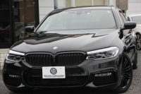 BMW 5シリーズ 523d ｴﾃﾞｨｼｮﾝﾐｯｼｮﾝｲﾝﾎﾟｯｼﾌﾞﾙ 特別仕様車 HUD ﾊｰﾏﾝｶｰﾄﾞﾝ 専用ﾌﾞﾗｯｸAW 追従ACC ｽﾃｱﾘﾝｸﾞｻﾎﾟｰﾄ LEDﾍｯﾄﾞﾗｲﾄ ｵｰﾄﾊｲﾋﾞｰﾑ ﾀｯﾁ画面HDDﾅﾋﾞTV 360度ﾊﾟﾉﾗﾏｶﾒﾗ Pｱｼｽﾄﾌﾟﾗｽ 電動ﾄﾗﾝｸ ｽﾏｰﾄｷｰ 2年保証