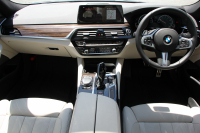 BMW 5シリーズ 540i Xdrive Mｽﾎﾟｰﾂ 4WD 1ｵｰﾅ ｻﾝﾙｰﾌ ﾅｲﾄﾋﾞｼﾞｮﾝ 直6ﾀｰﾎﾞ340馬力 DDCｻｽ ｺﾝﾌｫｰﾄ&ｲﾉﾍﾞｰｼｮﾝP ｱｲﾎﾞﾘｰﾚｻﾞｰ 全ﾋｰﾀｰ ﾏｯｻｰｼﾞﾍﾞﾝﾁﾚｰﾀｰ ﾃﾞｨｽﾌﾟﾚｲｷｰ ﾘﾓｰﾄP ﾊｰﾏﾝｶｰﾄﾞﾝ 液晶ﾒｰﾀｰ HUD 追ACC LED/H ﾀｯﾁ画面ﾅﾋﾞ2年保証