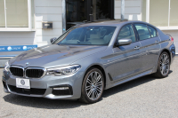BMW 5シリーズ 540i Xdrive Mｽﾎﾟｰﾂ 4WD 1ｵｰﾅ ｻﾝﾙｰﾌ ﾅｲﾄﾋﾞｼﾞｮﾝ 直6ﾀｰﾎﾞ340馬力 DDCｻｽ ｺﾝﾌｫｰﾄ&ｲﾉﾍﾞｰｼｮﾝP ｱｲﾎﾞﾘｰﾚｻﾞｰ 全ﾋｰﾀｰ ﾏｯｻｰｼﾞﾍﾞﾝﾁﾚｰﾀｰ ﾃﾞｨｽﾌﾟﾚｲｷｰ ﾘﾓｰﾄP ﾊｰﾏﾝｶｰﾄﾞﾝ 液晶ﾒｰﾀｰ HUD 追ACC LED/H ﾀｯﾁ画面ﾅﾋﾞ2年保証