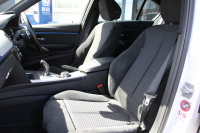 BMW 3シリーズ 320i Mｽﾎﾟｰﾂ 後期LCI 変更後新ｴﾝｼﾞﾝ ﾚﾑｽﾏﾌﾗｰ LEDﾍｯﾄﾞﾗｲﾄ&ﾃｰﾙ 追従ACC 衝突軽減ﾌﾞﾚｰｷ 車線逸脱警告 歩行者警告 ﾀｯﾁﾊﾟｯﾄﾞ対応HDDﾅﾋﾞBｶﾒﾗ ｽﾏｰﾄｷｰ Bluetooth接続 ﾊﾟﾄﾞﾙｼﾌﾄ 2年保証