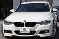 BMW 3シリーズ 320i Mｽﾎﾟｰﾂ 後期LCI 変更後新ｴﾝｼﾞﾝ ﾚﾑｽﾏﾌﾗｰ LEDﾍｯﾄﾞﾗｲﾄ&ﾃｰﾙ 追従ACC 衝突軽減ﾌﾞﾚｰｷ 車線逸脱警告 歩行者警告 ﾀｯﾁﾊﾟｯﾄﾞ対応HDDﾅﾋﾞBｶﾒﾗ ｽﾏｰﾄｷｰ Bluetooth接続 ﾊﾟﾄﾞﾙｼﾌﾄ 2年保証