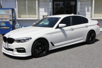 BMW 5シリーズ 530i Mｽﾎﾟｰﾂ 高出力 252馬力 3Dﾃﾞｻﾞｲﾝｴｱﾛ 液晶ﾒｰﾀｰ 全ﾋｰﾀｰ黒革 追従ACC HUD ｽﾃｱﾘﾝｸﾞｻﾎﾟｰﾄ ﾀｯﾁ画面ﾅﾋﾞTV 360度ﾊﾟﾉﾗﾏｶﾒﾗ ｱｸﾃｨﾌﾞPDC緊急ﾌﾞﾚｰｷ LEDﾍｯﾄﾞﾗｲﾄ ｵｰﾄﾊｲﾋﾞｰﾑ 電動ﾄﾗﾝｸ 2年保証