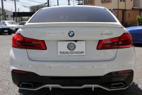 BMW 5シリーズ 530i Mｽﾎﾟｰﾂ 高出力 252馬力 3Dﾃﾞｻﾞｲﾝｴｱﾛ 液晶ﾒｰﾀｰ 全ﾋｰﾀｰ黒革 追従ACC HUD ｽﾃｱﾘﾝｸﾞｻﾎﾟｰﾄ ﾀｯﾁ画面ﾅﾋﾞTV 360度ﾊﾟﾉﾗﾏｶﾒﾗ ｱｸﾃｨﾌﾞPDC緊急ﾌﾞﾚｰｷ LEDﾍｯﾄﾞﾗｲﾄ ｵｰﾄﾊｲﾋﾞｰﾑ 電動ﾄﾗﾝｸ 2年保証