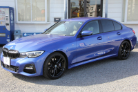BMW 3シリーズ 330i Mｽﾎﾟｰﾂ 高出力 258馬力 ｲﾉﾍﾞｰｼｮﾝ&ｺﾝﾌｫｰﾄ&ﾃﾞﾋﾞｭｰP ﾚｰｻﾞｰLEDﾗｲﾄ HUD ｼﾞｪｽﾁｬｰC ﾋｰﾀｰ黒革 Pｱｼｽﾄ+ 360度ｶﾒﾗ BMWﾗｲﾌﾞｺｯｸﾋﾟｯﾄﾞApplecarplay ｽﾃｱﾘﾝｸﾞｱｼｽﾄ 追従ACC 電動ﾄﾗﾝｸ 2年保証