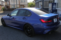 BMW 3シリーズ 330i Mｽﾎﾟｰﾂ 高出力 258馬力 ｲﾉﾍﾞｰｼｮﾝ&ｺﾝﾌｫｰﾄ&ﾃﾞﾋﾞｭｰP ﾚｰｻﾞｰLEDﾗｲﾄ HUD ｼﾞｪｽﾁｬｰC ﾋｰﾀｰ黒革 Pｱｼｽﾄ+ 360度ｶﾒﾗ BMWﾗｲﾌﾞｺｯｸﾋﾟｯﾄﾞApplecarplay ｽﾃｱﾘﾝｸﾞｱｼｽﾄ 追従ACC 電動ﾄﾗﾝｸ 2年保証