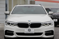 BMW 5シリーズ 530i ﾂｰﾘﾝｸﾞMｽﾎﾟｰﾂ ｾﾚｸﾄP 1ｵｰﾅ ﾊﾟﾉﾗﾏｻﾝR ﾊｰﾏﾝｶｰﾄﾞﾝ 4ｿﾞｰﾝAC 252馬力 全ﾋｰﾀｰ黒革 HUD 追従ACC ｽﾃｱﾘﾝｸﾞｻﾎﾟｰﾄ 液晶ﾒｰﾀｰ LEDﾍｯﾄﾞﾗｲﾄ ｵｰﾄﾊｲﾋﾞｰﾑ Pｱｼｽﾄﾌﾟﾗｽ ﾀｯﾁ画面ﾅﾋﾞ電動ﾄﾗﾝｸ 19AW Mｽﾎﾟｰﾂﾌﾞﾚｰｷ 2年保証