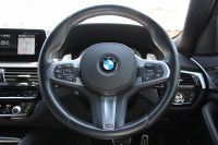 BMW 5シリーズ 523d Mｽﾎﾟｰﾂ ﾊｲﾗｲﾝ ｲﾉﾍﾞｰｼｮﾝP 1ｵｰﾅ 全ﾋｰﾀｰ黒革 HUD ｼﾞｪｽﾁｬｰC ﾃﾞｨｽﾌﾟﾚｲｷｰ ﾘﾓｰﾄP LEDﾍｯﾄﾞﾗｲﾄ ｵｰﾄﾊｲﾋﾞｰﾑ 追従ACC ｽﾃｱﾘﾝｸﾞｻﾎﾟｰﾄ ﾀｯﾁ画面HDDﾅﾋﾞTV 360度ｶﾒﾗ Pｱｼｽﾄﾌﾟﾗｽ 2年保証