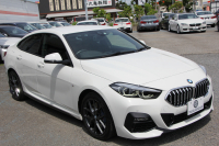 BMW 2シリーズ 218d ｸﾞﾗﾝｸｰﾍﾟMｽﾎﾟｰﾂ MｽﾎﾟｰﾂﾌﾟﾗｽP HUD Mｽﾎﾟｰﾂｼｰﾄ Mｼｰﾄﾍﾞﾙﾄ Mｽﾎﾟｰﾂﾌﾞﾚｰｷ ﾅﾋﾞｹﾞｰｼｮﾝP BMWﾗｲﾌﾞｺｯｸﾋﾟｯﾄ ｱｯﾌﾟﾙｶｰﾌﾟﾚｲ 後退ｱｼｽﾄ AI音声会話 ﾜｲﾔﾚｽ充電 追従ACC LEDﾍｯﾄﾞﾗｲﾄ ｵｰﾄﾊｲﾋﾞｰﾑ ｵﾌﾟｼｮﾝ18AW 2年保証