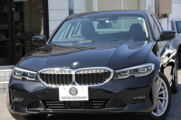 BMW 3シリーズ 320i ﾋﾟｭｱｴﾚｶﾞﾝｽ 首都圏100台限定車 ﾋｰﾀｰ付ﾓｶﾚｻﾞｰ ﾌﾟﾗｽP ｺﾝﾌｫｰﾄP ｽﾃｱﾘﾝｸﾞｻﾎﾟｰﾄ 追従ACC BMWﾗｲﾌﾞｺｯｸﾋﾟｯﾄﾞ第7世代ﾀｯﾁﾊﾟﾈﾙ対応ﾅﾋﾞ360度ｶﾒﾗ 置くだけ充電 LEDﾍｯﾄﾞﾗｲﾄ 電動ﾄﾗﾝｸ 2年保証