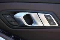 BMW 3シリーズ 320i ﾋﾟｭｱｴﾚｶﾞﾝｽ 首都圏100台限定車 ﾋｰﾀｰ付ﾓｶﾚｻﾞｰ ﾌﾟﾗｽP ｺﾝﾌｫｰﾄP ｽﾃｱﾘﾝｸﾞｻﾎﾟｰﾄ 追従ACC BMWﾗｲﾌﾞｺｯｸﾋﾟｯﾄﾞ第7世代ﾀｯﾁﾊﾟﾈﾙ対応ﾅﾋﾞ360度ｶﾒﾗ 置くだけ充電 LEDﾍｯﾄﾞﾗｲﾄ 電動ﾄﾗﾝｸ 2年保証