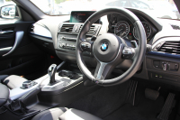 BMW 2シリーズ M235i ｸｰﾍﾟ直6ﾀｰﾎﾞ326馬力 ﾋｰﾀｰ黒革 ｱﾀﾞﾌﾟﾃｨﾌﾞMｻｽ Mｽﾎﾟｰﾂﾌﾞﾚｰｷ Bｶﾒﾗ&ﾘｱPDC 衝突軽減ﾌﾞﾚｰｷ 車線逸脱警告 歩行者警告 ﾌﾞﾚｰｷ付ｸﾙｺﾝ HDDﾅﾋﾞBluetooth接続 ｽﾏｰﾄｷｰ 専用ﾌﾞﾚｰｷ 18AW 2年保証