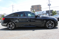 BMW 3シリーズ 320i ｸﾞﾗﾝﾂｰﾘｽﾓ Mｽﾎﾟｰﾂ 後期LCI 新ｴﾝｼﾞﾝ ﾋｰﾀｰ黒革 LEDﾍｯﾄﾞﾗｲﾄ&ﾃｰﾙ 追従ACC ﾚｰﾝﾁｪﾝｼﾞ警告 衝突軽減ﾌﾞﾚｰｷ 車線逸脱警告 歩行者警告 HDDﾅﾋﾞTOPﾋﾞｭｰｶﾒﾗ ｻｲﾄﾞﾋﾞｭｰｶﾒﾗ 電動ﾄﾗﾝｸ ｽﾏｰﾄｷｰ 2年保証