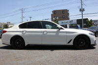 BMW 5シリーズ 530i Mｽﾎﾟｰﾂ ｺﾝﾌｫｰﾄP 高出力 252馬力 全ﾋｰﾀｰ黒革 ﾏｯｻｰｼﾞｱｸﾃｨﾌﾞﾍﾞﾝﾁﾚｰｼｮﾝ ｺﾝﾌｫｰﾄｼｰﾄ 追従ACC ｽﾃｱﾘﾝｸﾞｻﾎﾟｰﾄ LEDﾍｯﾄﾞﾗｲﾄ ｵｰﾄﾊｲﾋﾞｰﾑ ﾀｯﾁ画面ﾅﾋﾞTV 360度ﾊﾟﾉﾗﾏｶﾒﾗ 電動ﾄﾗﾝｸ 前後ｴｱﾛ ﾌﾞﾗｯｸ19AW 2年保証