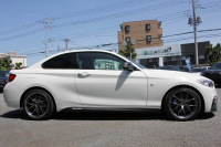 BMW 2シリーズ M235i ｸｰﾍﾟ1ｵｰﾅ 直6ﾀｰﾎﾞ326馬力 ﾋｰﾀｰ黒革 Mﾊﾟﾌｫｰﾏﾝｽﾘｯﾌﾟ&ｲﾝﾃﾘｱ BBS18AW ｱﾀﾞﾌﾟﾃｨﾌﾞMｻｽ Mｽﾎﾟｰﾂﾌﾞﾚｰｷ Bｶﾒﾗ&ﾘｱPDC 衝突軽減ﾌﾞﾚｰｷ 車線逸脱警告 歩行者警告 ﾌﾞﾚｰｷ付ｸﾙｺﾝ HDDﾅﾋﾞBluetooth接続 ｽﾏｰﾄｷｰ 専用ﾌﾞﾚｰｷ 2年保証