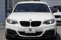 BMW 2シリーズ M235i ｸｰﾍﾟ1ｵｰﾅ 直6ﾀｰﾎﾞ326馬力 ﾋｰﾀｰ黒革 Mﾊﾟﾌｫｰﾏﾝｽﾘｯﾌﾟ&ｲﾝﾃﾘｱ BBS18AW ｱﾀﾞﾌﾟﾃｨﾌﾞMｻｽ Mｽﾎﾟｰﾂﾌﾞﾚｰｷ Bｶﾒﾗ&ﾘｱPDC 衝突軽減ﾌﾞﾚｰｷ 車線逸脱警告 歩行者警告 ﾌﾞﾚｰｷ付ｸﾙｺﾝ HDDﾅﾋﾞBluetooth接続 ｽﾏｰﾄｷｰ 専用ﾌﾞﾚｰｷ 2年保証