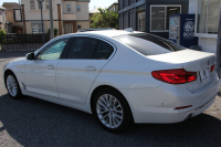 BMW 5シリーズ 530i ﾗｸﾞｼﾞｭｱﾘｰ ﾃﾞﾋﾞｭｰP 真珠色 ｷｬﾝﾍﾞﾗﾍﾞｰｼﾞｭ革 HUD ｿﾌﾄｸﾛｰｽﾞﾄﾞｱ ｼﾞｪｽﾁｬｰC 全ﾋｰﾀｰ 追従ACC ｽﾃｱﾘﾝｸﾞｻﾎﾟｰﾄ ﾀｯﾁ画面HDDﾅﾋﾞTV 360度ｶﾒﾗ LEDﾍｯﾄﾞﾗｲﾄ 電動ﾄﾗﾝｸ 2年保証