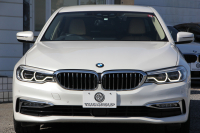 BMW 5シリーズ 530i ﾗｸﾞｼﾞｭｱﾘｰ ﾃﾞﾋﾞｭｰP 真珠色 ｷｬﾝﾍﾞﾗﾍﾞｰｼﾞｭ革 HUD ｿﾌﾄｸﾛｰｽﾞﾄﾞｱ ｼﾞｪｽﾁｬｰC 全ﾋｰﾀｰ 追従ACC ｽﾃｱﾘﾝｸﾞｻﾎﾟｰﾄ ﾀｯﾁ画面HDDﾅﾋﾞTV 360度ｶﾒﾗ LEDﾍｯﾄﾞﾗｲﾄ 電動ﾄﾗﾝｸ 2年保証