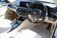 BMW 5シリーズ 530i ﾗｸﾞｼﾞｭｱﾘｰ ﾃﾞﾋﾞｭｰP 真珠色 ｷｬﾝﾍﾞﾗﾍﾞｰｼﾞｭ革 HUD ｿﾌﾄｸﾛｰｽﾞﾄﾞｱ ｼﾞｪｽﾁｬｰC 全ﾋｰﾀｰ 追従ACC ｽﾃｱﾘﾝｸﾞｻﾎﾟｰﾄ ﾀｯﾁ画面HDDﾅﾋﾞTV 360度ｶﾒﾗ LEDﾍｯﾄﾞﾗｲﾄ 電動ﾄﾗﾝｸ 2年保証