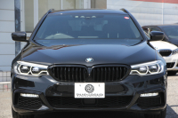BMW 5シリーズ 530i ﾂｰﾘﾝｸﾞﾌﾞﾗｯｸｱｳﾄ 特別仕様車 1ｵｰﾅ 高出力 ﾅｲﾄﾌﾞﾙｰﾚｻﾞｰ 可変ｻｽ HUD ﾊｰﾏﾝｶｰﾄﾞﾝ 追従ACC ｽﾃｱﾘﾝｸﾞｻﾎﾟｰﾄ ﾀｯﾁ画面HDDﾅﾋﾞTV LEDﾍｯﾄﾞﾗｲﾄ ｵｰﾄﾊｲﾋﾞｰﾑ 電動ﾘｱｹﾞｰﾄ 360度ｶﾒﾗ 全席ﾋｰﾀｰ ﾌﾞﾗｯｸ19AW 2年保証