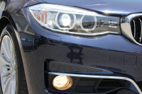 BMW 3シリーズ 320i ｸﾞﾗﾝﾂｰﾘｽﾓ ﾗｸﾞｼﾞｭｱﾘｰ 1ｵｰﾅ 追従ACC ﾋｰﾀｰ茶革 衝突軽減ﾌﾞﾚｰｷ 車線逸脱警告 歩行者警告 ﾀｯﾁﾊﾟｯﾄﾞ対応iﾄﾞﾗｲﾌﾞHDDﾅﾋﾞBｶﾒﾗ 電動ﾄﾗﾝｸ ｽﾏｰﾄｷｰ Bluetooth接続 ｸﾛｰﾑﾗｲﾝｴｸｽﾃﾘｱ 2年保証