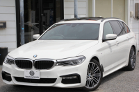 BMW 5シリーズ 530i ﾂｰﾘﾝｸﾞMｽﾎﾟｰﾂ 高出力 252馬力 ﾊﾟﾉﾗﾏｻﾝﾙｰﾌ 全ﾋｰﾀｰ黒革 HUD ﾜｲﾔﾚｽ充電 ｼﾞｪｽﾁｬｰC 追従ACC ｽﾃｱﾘﾝｸﾞｻﾎﾟｰﾄ ﾀｯﾁ画面HDDﾅﾋﾞTV 360度ｶﾒﾗ 電動ﾄﾗﾝｸ LEDﾍｯﾄﾞﾗｲﾄ 2年保証