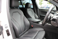 BMW 5シリーズ 530i ﾂｰﾘﾝｸﾞMｽﾎﾟｰﾂ 高出力 252馬力 ﾊﾟﾉﾗﾏｻﾝﾙｰﾌ 全ﾋｰﾀｰ黒革 HUD ﾜｲﾔﾚｽ充電 ｼﾞｪｽﾁｬｰC 追従ACC ｽﾃｱﾘﾝｸﾞｻﾎﾟｰﾄ ﾀｯﾁ画面HDDﾅﾋﾞTV 360度ｶﾒﾗ 電動ﾄﾗﾝｸ LEDﾍｯﾄﾞﾗｲﾄ 2年保証