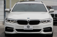 BMW 5シリーズ 530i ﾂｰﾘﾝｸﾞMｽﾎﾟｰﾂ 高出力 252馬力 ﾊﾟﾉﾗﾏｻﾝﾙｰﾌ 全ﾋｰﾀｰ黒革 HUD ﾜｲﾔﾚｽ充電 ｼﾞｪｽﾁｬｰC 追従ACC ｽﾃｱﾘﾝｸﾞｻﾎﾟｰﾄ ﾀｯﾁ画面HDDﾅﾋﾞTV 360度ｶﾒﾗ 電動ﾄﾗﾝｸ LEDﾍｯﾄﾞﾗｲﾄ 2年保証