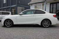 BMW 2シリーズ M235i ｸｰﾍﾟ直6ﾀｰﾎﾞ326馬力 ﾋｰﾀｰ赤革 ｱﾀﾞﾌﾟﾃｨﾌﾞMｻｽ Mﾊﾟﾌｫｰﾏﾝｽ前後ｴｱﾛ ﾌﾙｾｸﾞTV Bｶﾒﾗ&ﾘｱPDC 衝突軽減ﾌﾞﾚｰｷ 車線逸脱警告 歩行者警告 ﾌﾞﾚｰｷ付ｸﾙｺﾝ ﾊﾟﾄﾞﾙｼﾌﾄ 8速AT ﾀｯﾁﾊﾟｯﾄﾞ対応HDDﾅﾋﾞ2年保証