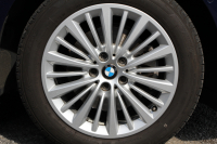 BMW 2シリーズ 218d ｸﾞﾗﾝﾂｱﾗｰ ﾗｸﾞｼﾞｭｱﾘｰ 3列7人乗 追従ACC HUD 変更後ﾀｯﾁ画面ﾅﾋﾞﾋｰﾀｰ黒革 LEDﾍｯﾄﾞﾗｲﾄ ｺﾝﾌｫｰﾄP 電動ﾘｱｹﾞｰﾄ ｽﾏｰﾄｷｰ 衝突軽減ﾌﾞﾚｰｷ 車線逸脱警告 歩行者警告 Pｱｼｽﾄ 2年保証