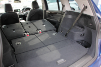 BMW 2シリーズ 218d ｸﾞﾗﾝﾂｱﾗｰ ﾗｸﾞｼﾞｭｱﾘｰ 3列7人乗 追従ACC HUD 変更後ﾀｯﾁ画面ﾅﾋﾞﾋｰﾀｰ黒革 LEDﾍｯﾄﾞﾗｲﾄ ｺﾝﾌｫｰﾄP 電動ﾘｱｹﾞｰﾄ ｽﾏｰﾄｷｰ 衝突軽減ﾌﾞﾚｰｷ 車線逸脱警告 歩行者警告 Pｱｼｽﾄ 2年保証